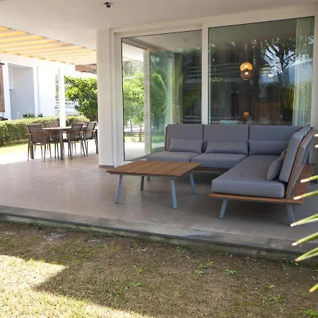 1 Bedroom Seafront Apart W/pool, Garden, Free Wifi Apartament *